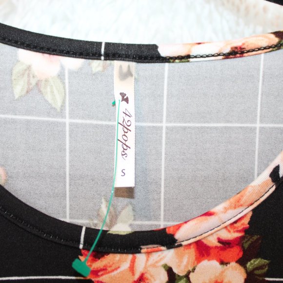 42pops Floral Two-Pocket Mini Dress - Picture 7 of 11